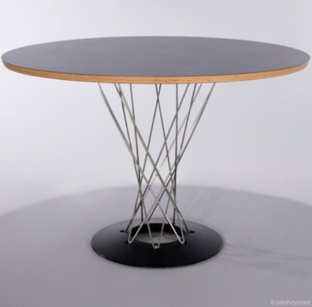 Isamu Noguchi Round Dining Table