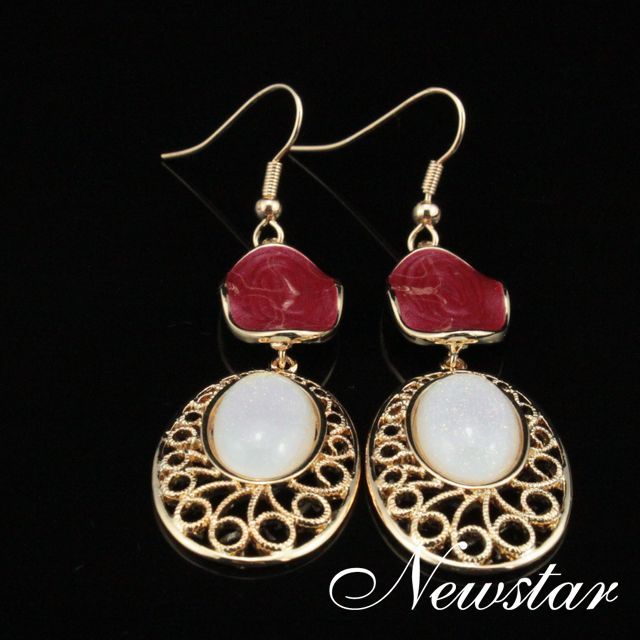 Stone Dangle Earring