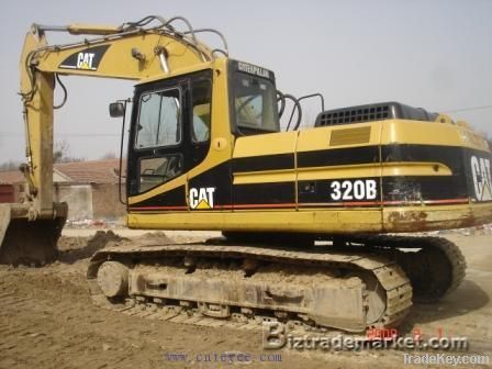 caterpillar 320B excavator