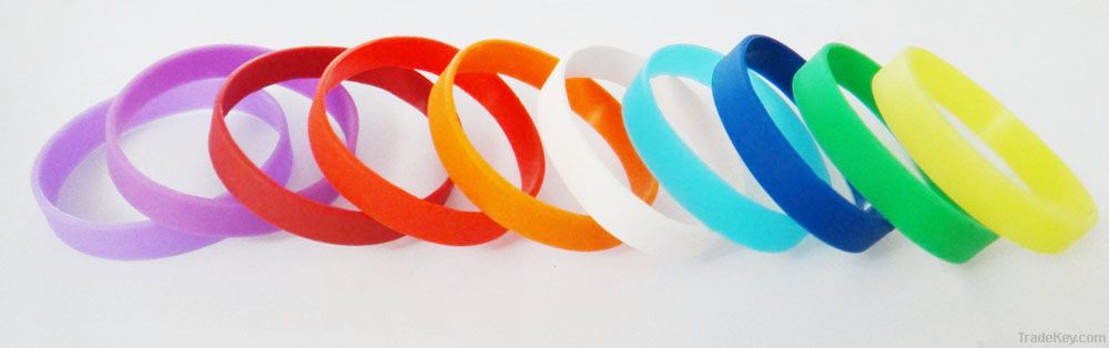 Adult size silicone bracelet