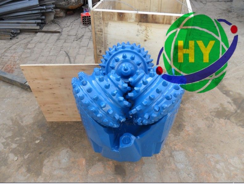 TCI sealed bearing spade drill bit