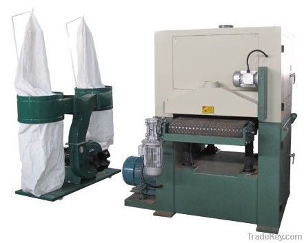 Wood and plastic grinding machine