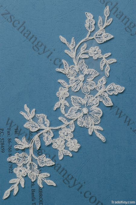 novel design ivory applique lace