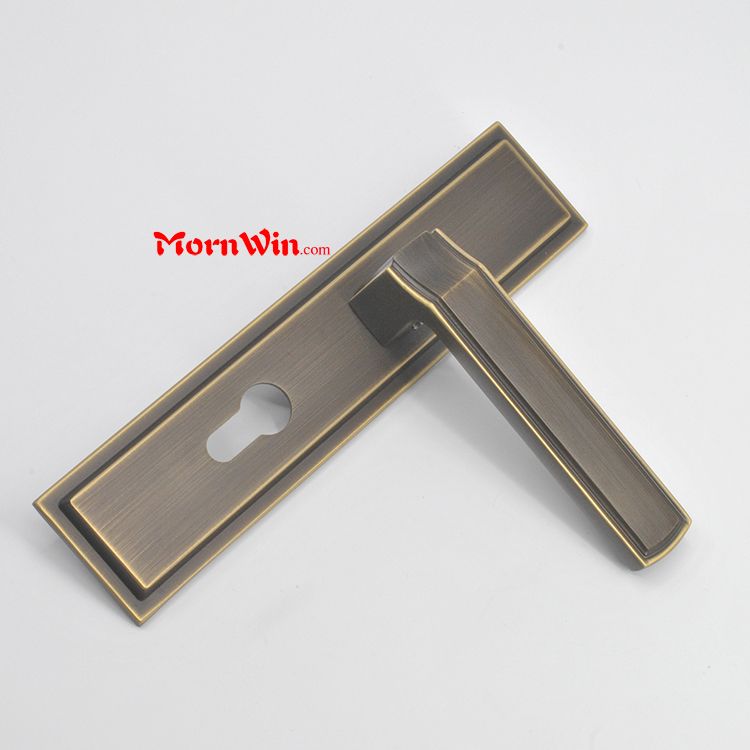 Best selling Traditional Solid Brass Door Lever Handle on Back Plate