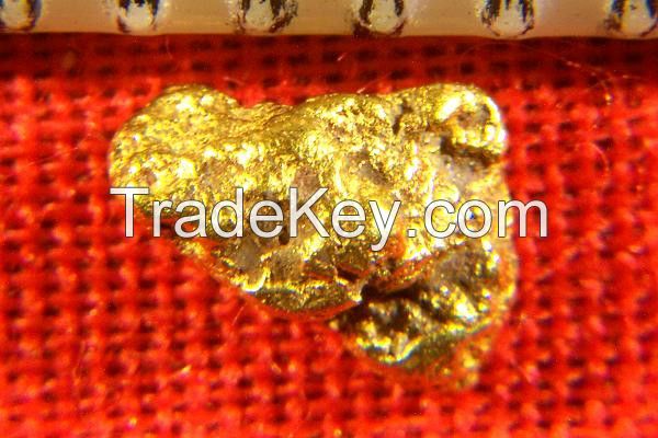 GOLD NUGGETS AND GOLD BARS