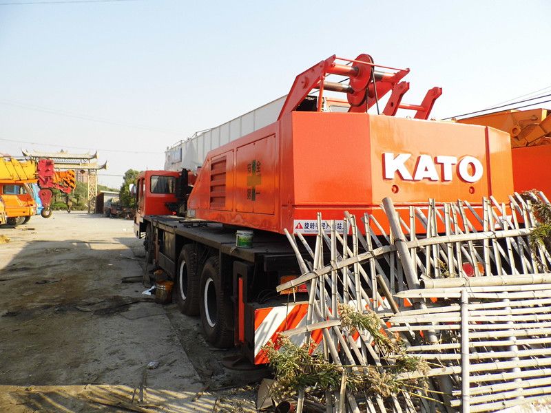 Used KATO NK-500E Truck crane for sale