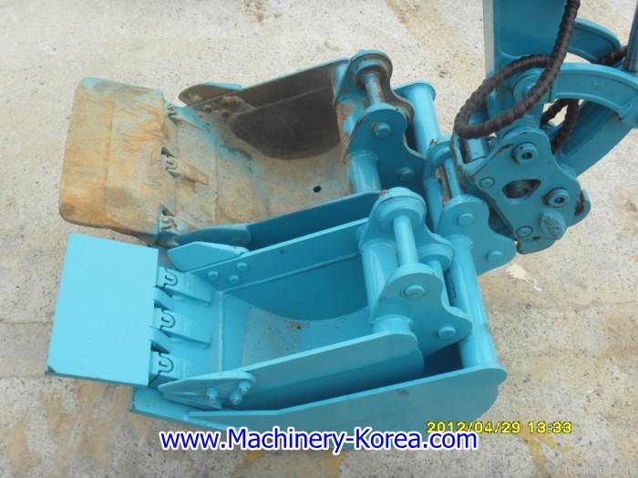 Kobelco SK17SR-3, 2009