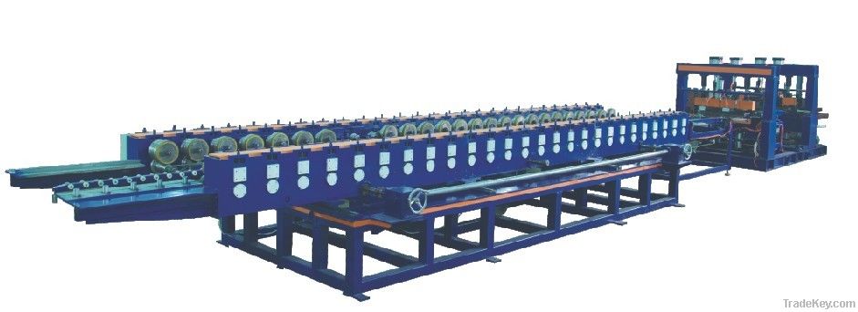 Door plate forming machine