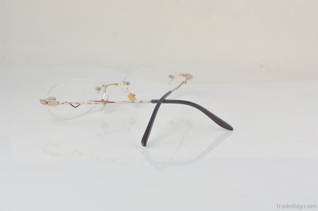 Eyeglasses