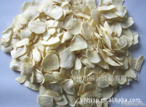 dried/dehydrated garlic flakes     grade A