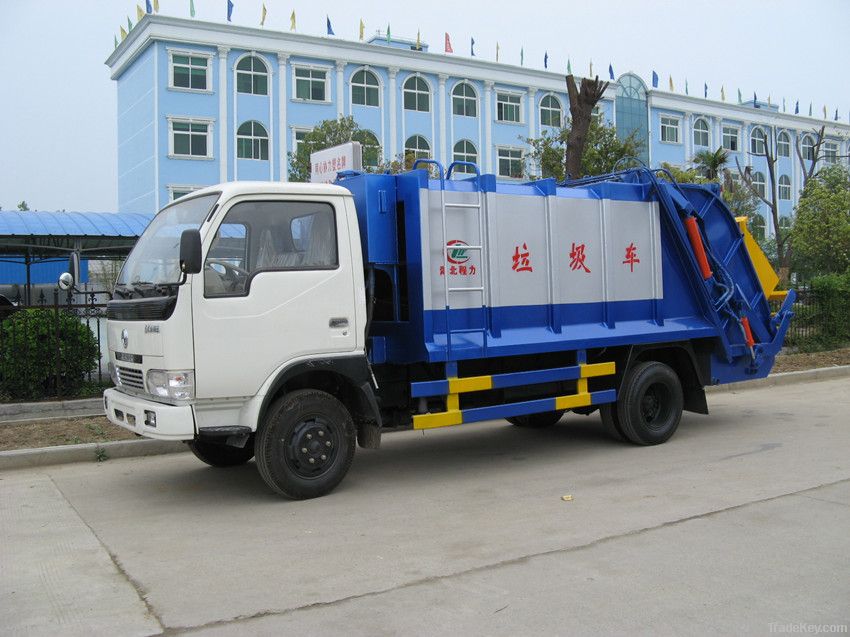 Garbage Compactor Truck