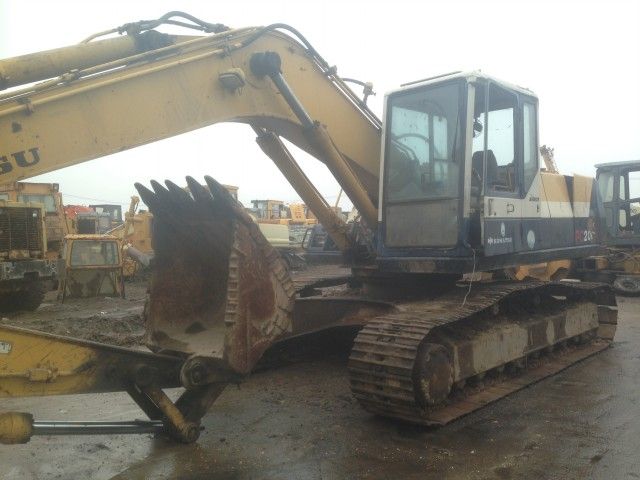 USED CRAWLER EXCAVATOR KOMATSU PC200-5