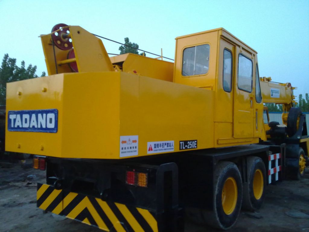 Used Tadano TL250E Truck Crane