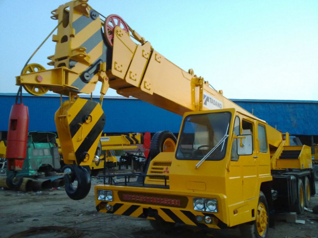 Used Tadano TL250E Truck Crane