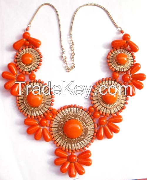 Glass Beads Neckalce 