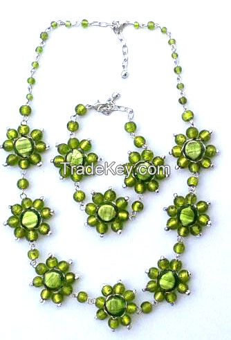 Glass Beads Neckalce 