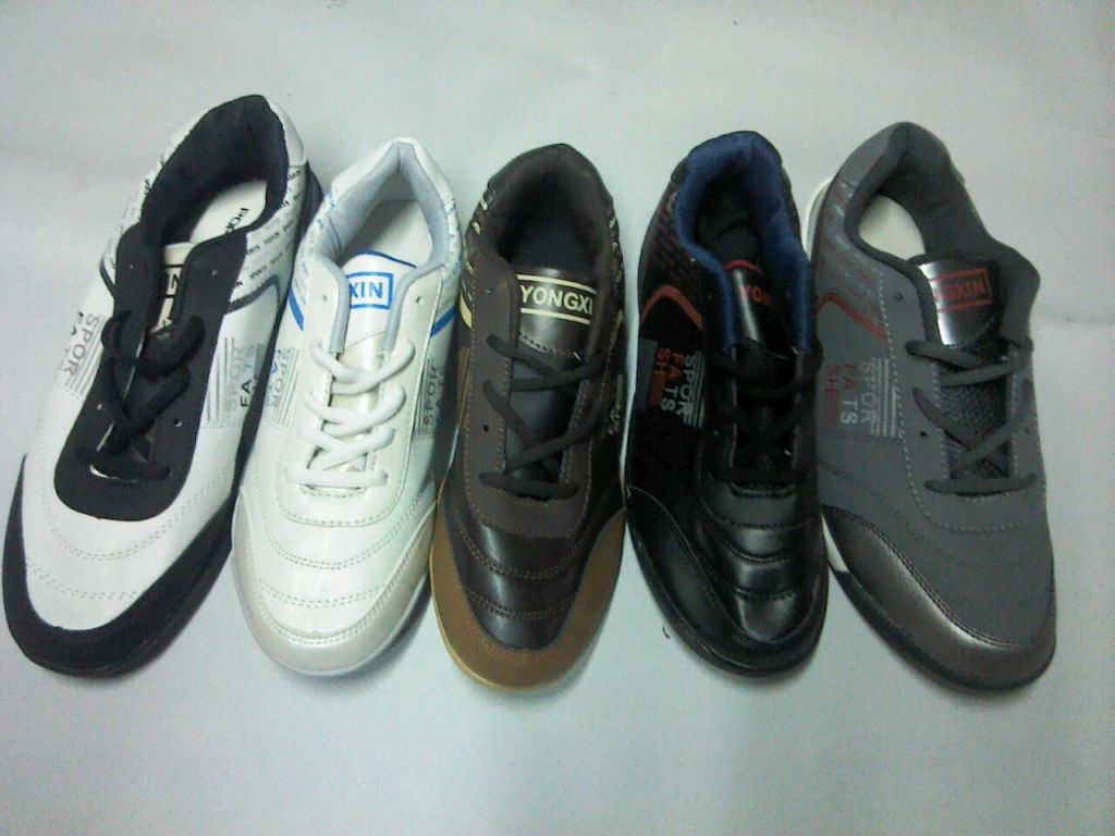 Fashion men stock sports shoes