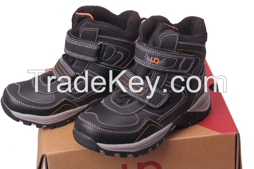 2014 fashion kids stock hiking shoes