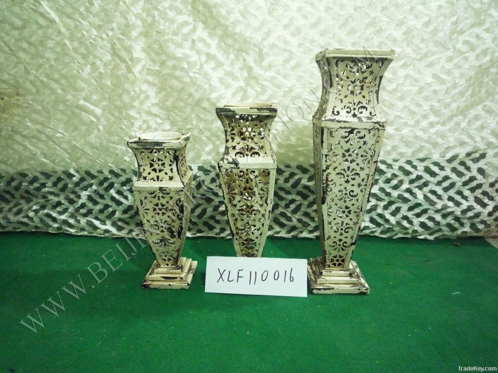 coffee tables, end tables, bookshelves, lamps, umbrella stands, mirror