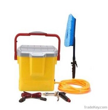 Portable car washing device , car washer