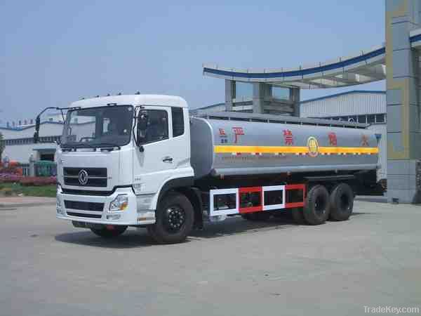 Fuel oil tank transportation truck