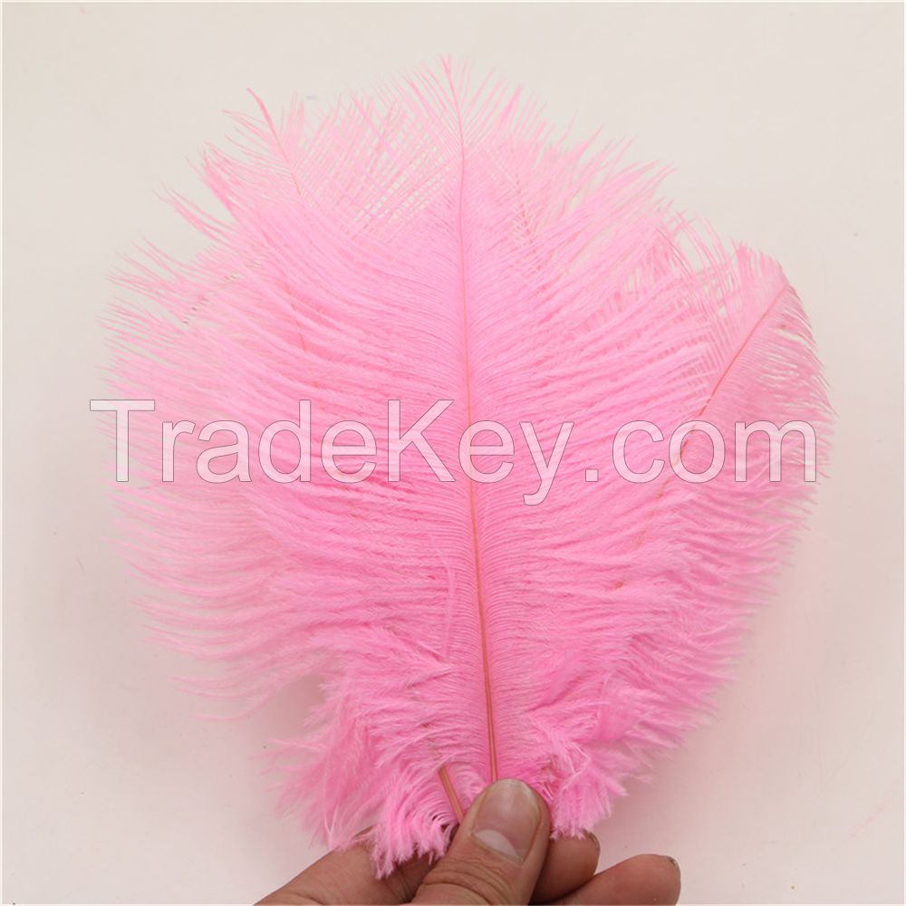 QUALITY OSTRICH FEATHERS FOR CENTERPIECE AND DUSTER.