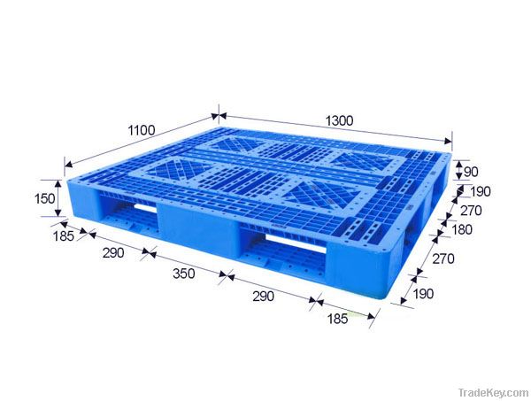 plastic pallet