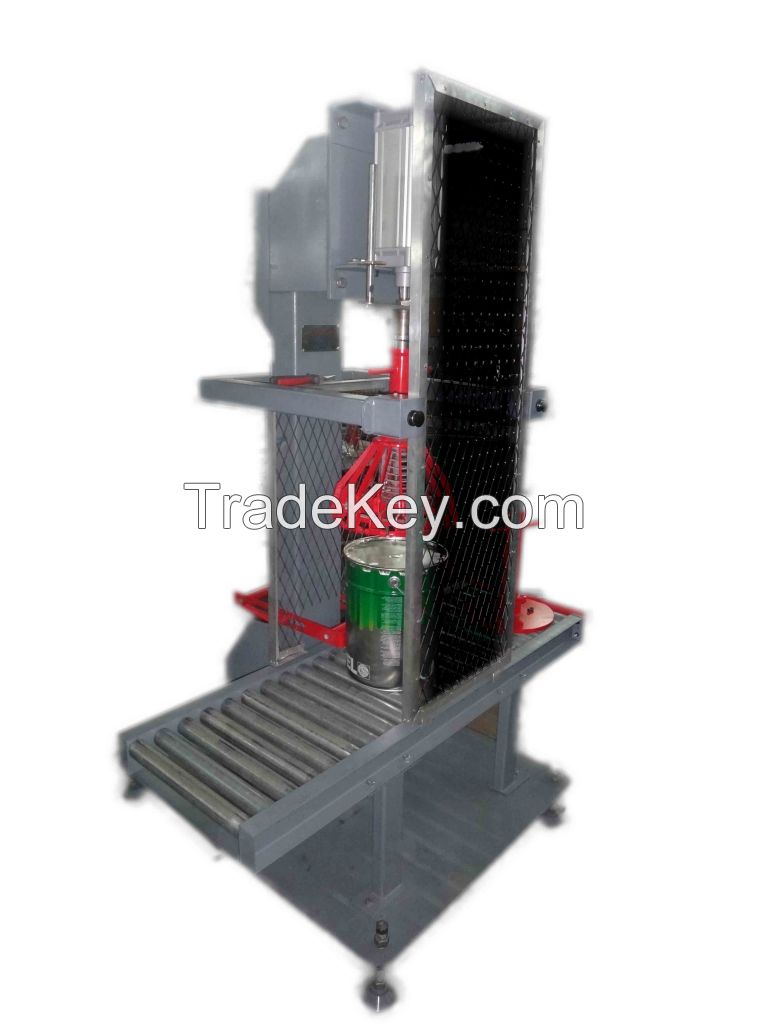 LIQUID FILLING MACHINE