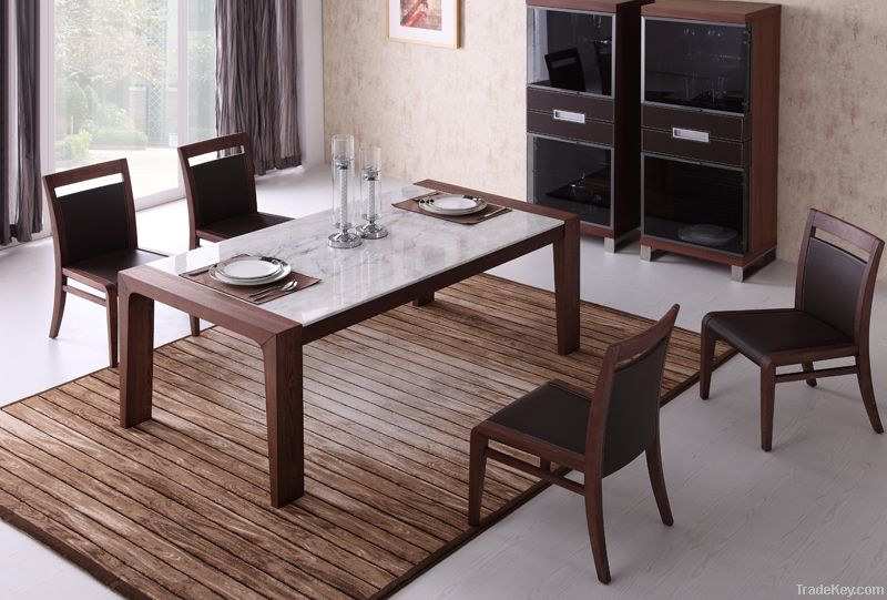 Extension dinning table