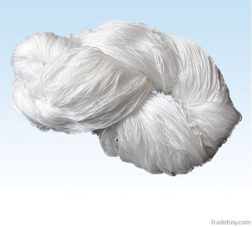 Spun polyester yarn