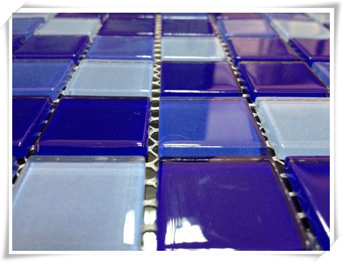 Blue swimming pool glassmosaic