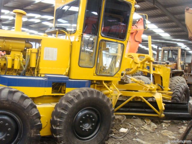 Komatsu grader GD623A-1