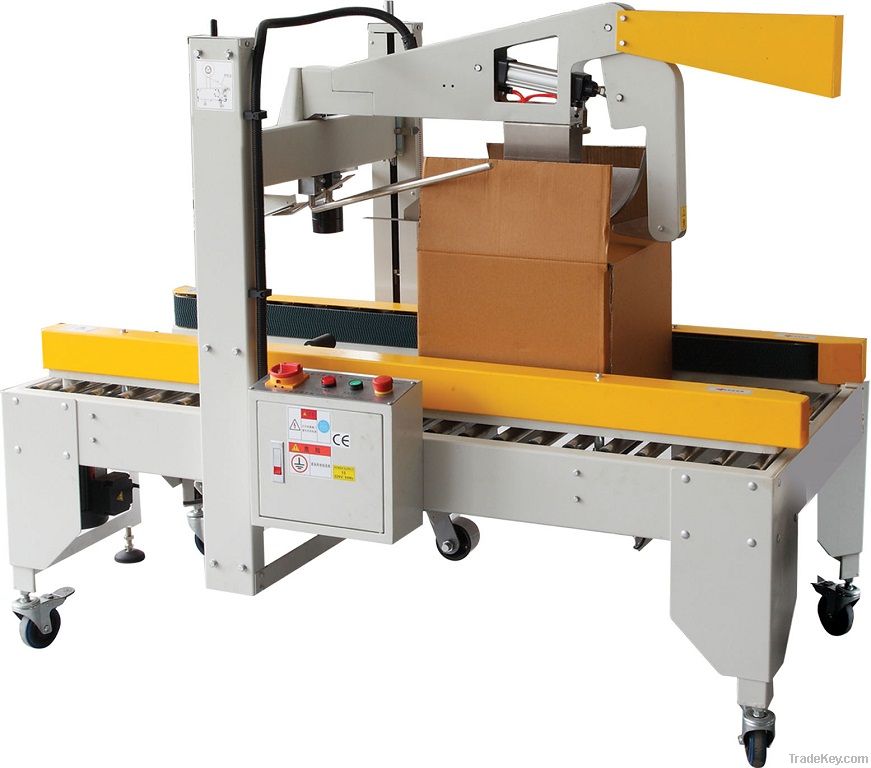 Automatic carton sealing machine