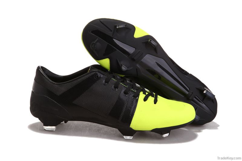 men&#039;s soccer shoes