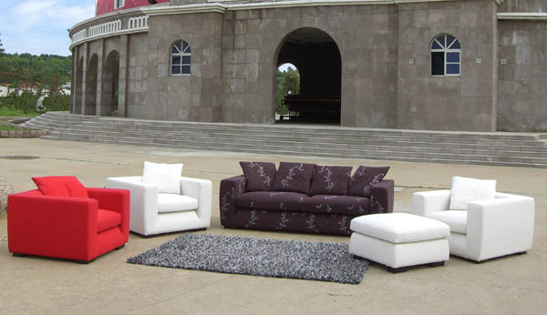 karrobeni fabiric sofa