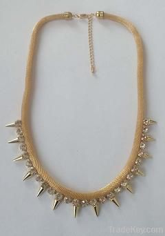 FASHION NECKLACE