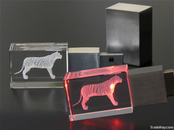 2014 most popular cystal LED usb flash drive engraved logo inside red