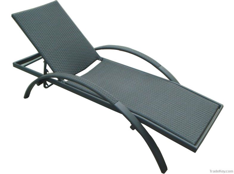 New Steel rattan Lounger