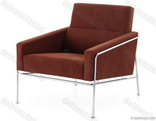 Arne Jacobsen Series 3300 Easy Chair