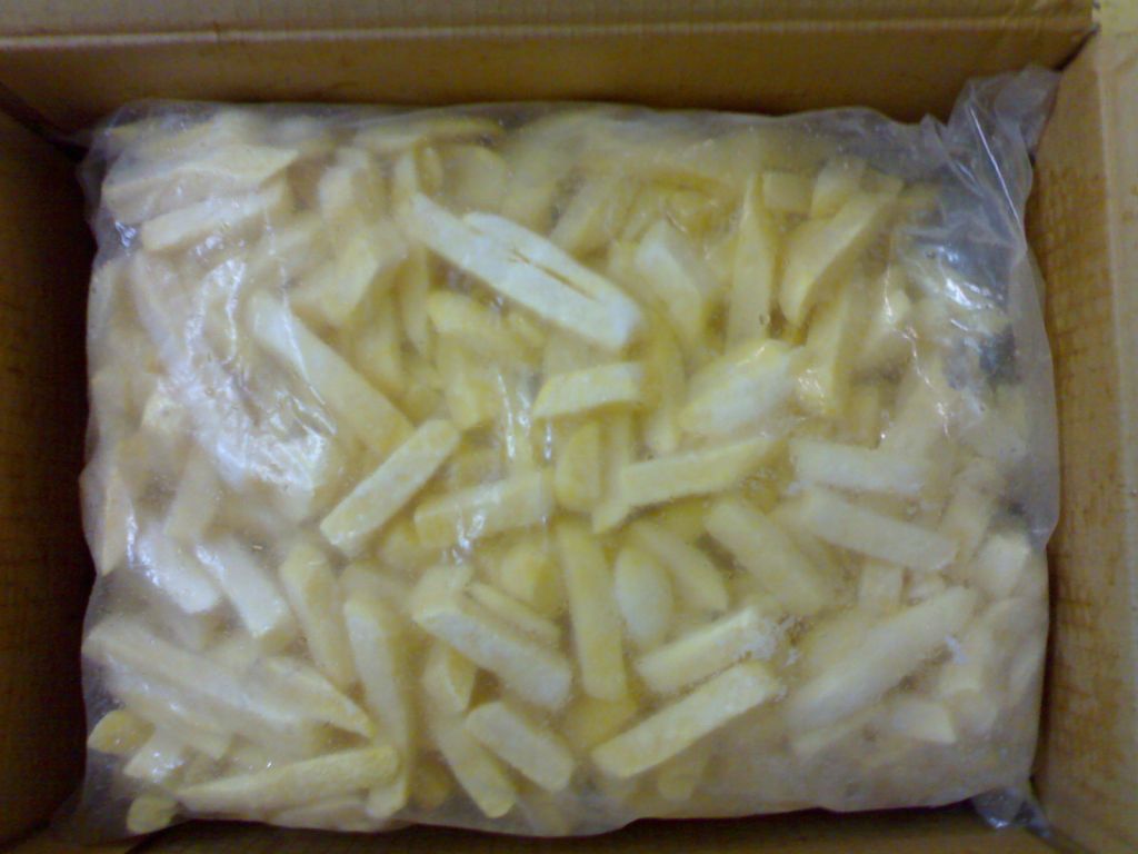 FROZEN FRENCH FRIES ( size 6x6, 7x7 , 9x9 . 10x10 , 13x13 ,14x14 mm)