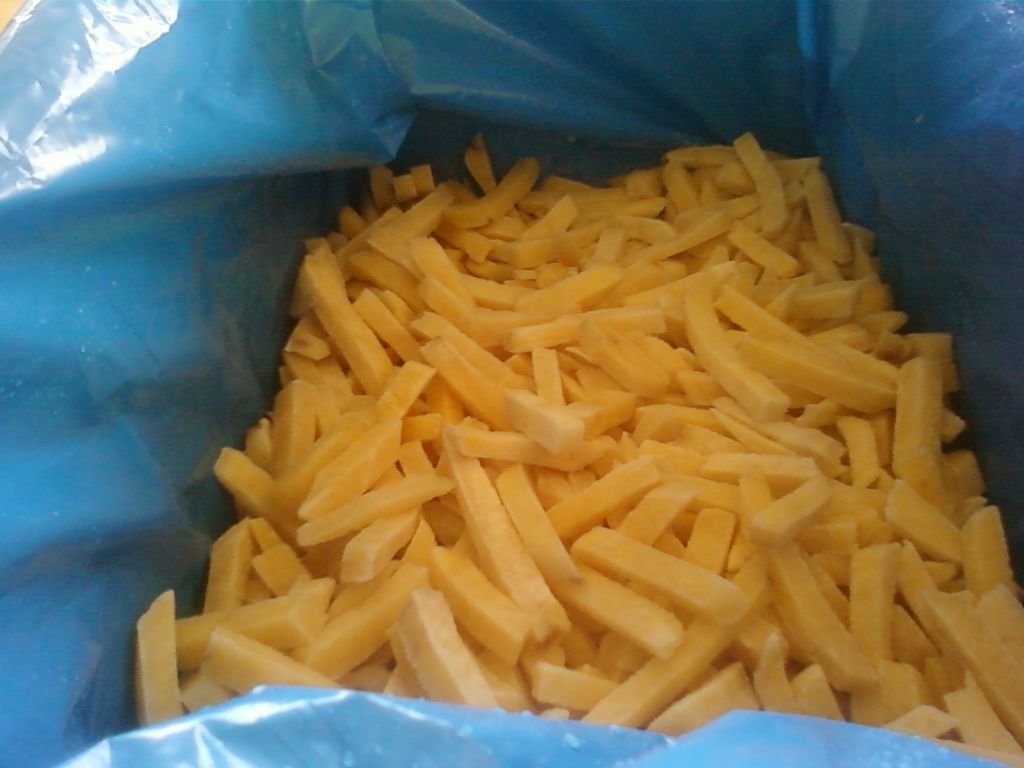 FROZEN FRENCH FRIES ( size 6x6, 7x7 , 9x9 . 10x10 , 13x13 , 14x14 mm)