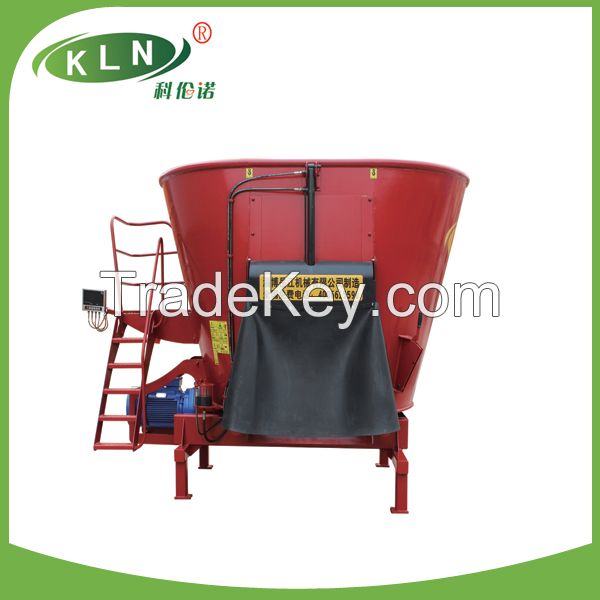 Cow feed mixing machine (TMR)