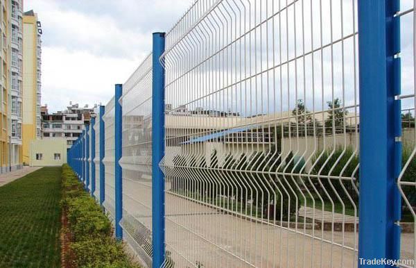 wire mesh fence