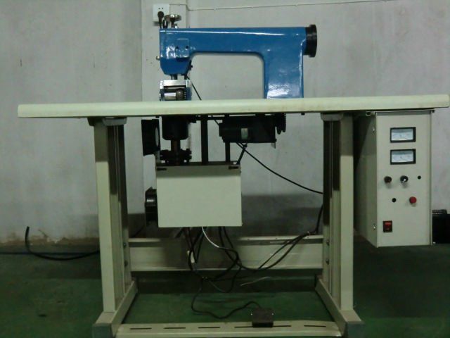 ultrasonic sealing machine