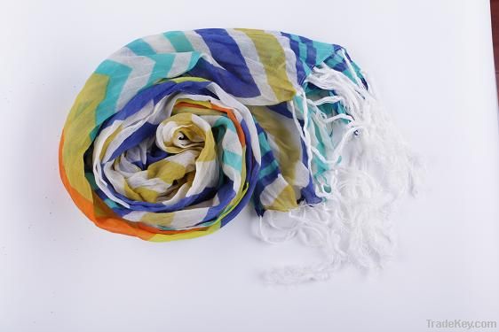 Fashion striped scarf