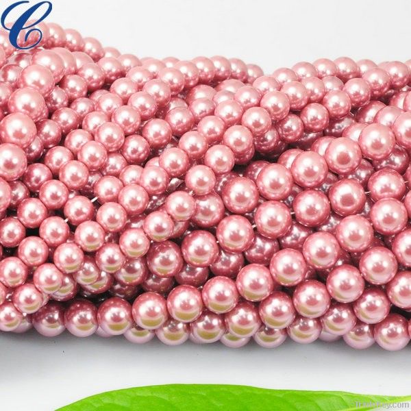 Eye-catching pearl glass strands 2013