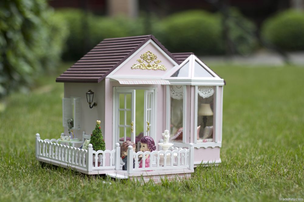 Fashion new diy model miniature dollhouse, funny wooden educational toy