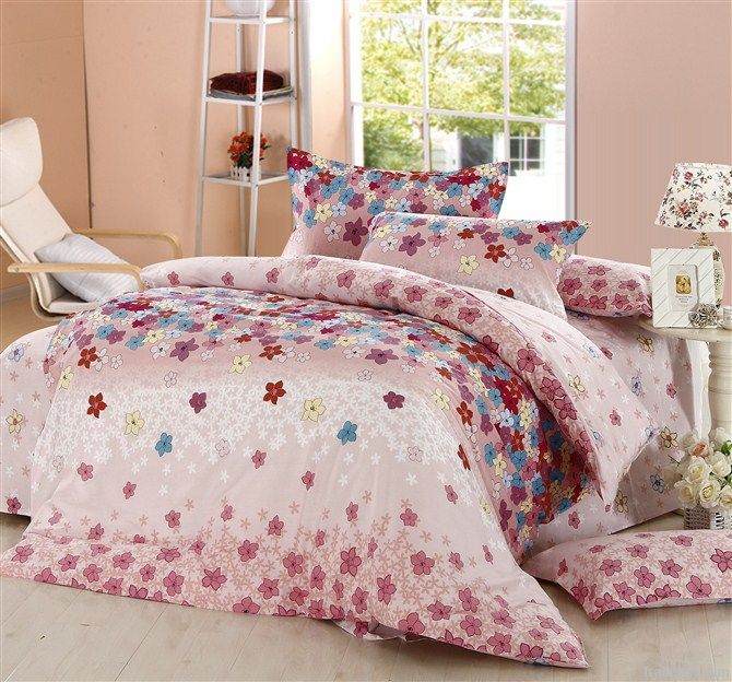 Romantic pink duvet cover