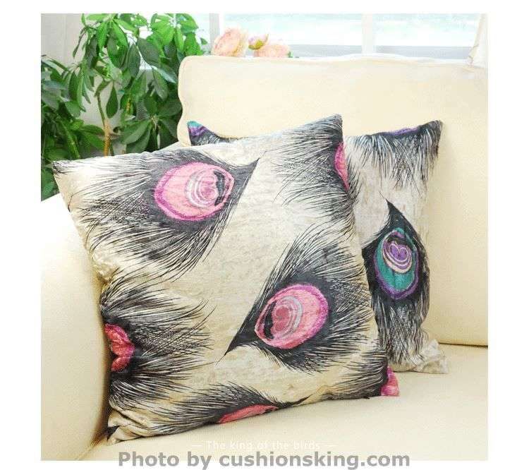 Peacock feathers short plush cushion pillowcase