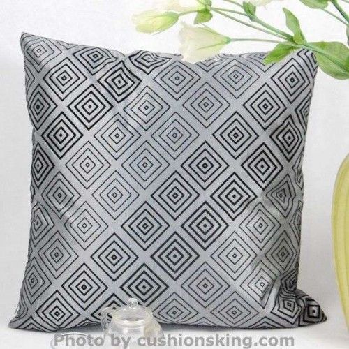 Noble heraldic artificial silk cushion pillowcase